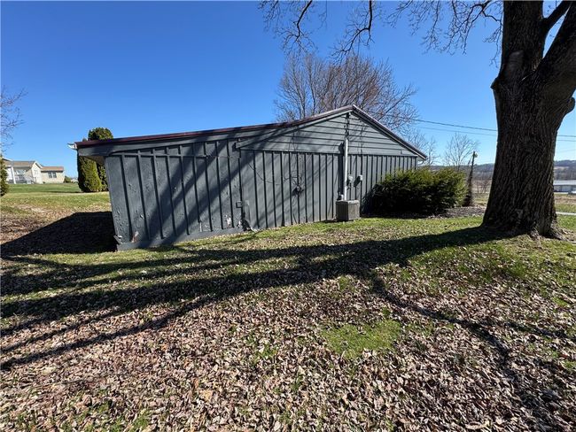 2068 Mercer New Wilmington Rd, House other with 2 bedrooms, 1 bathrooms and 1 parking in New Wilmington PA | Image 18
