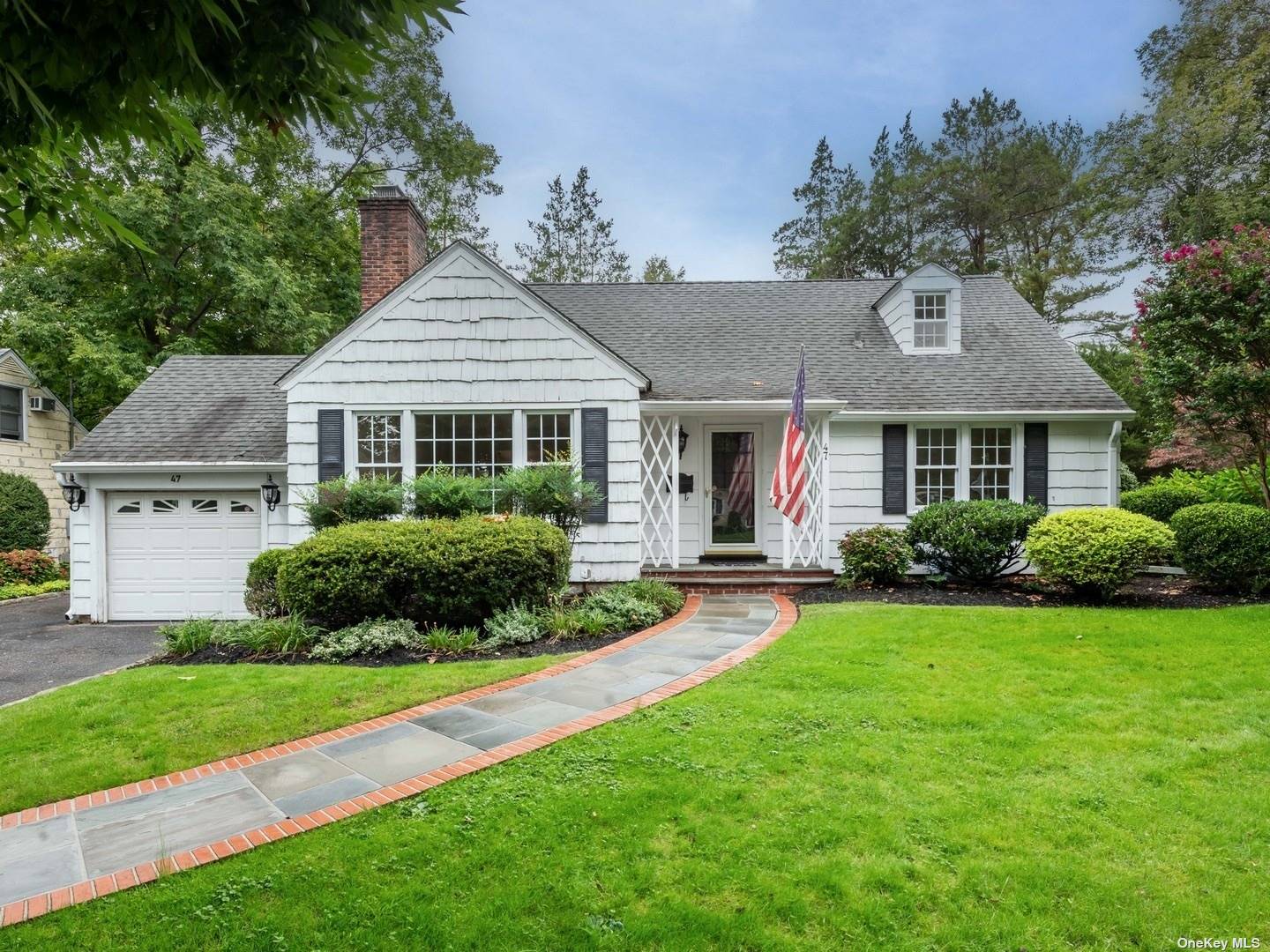 Bogart Ave, Port Washington, NY 11050