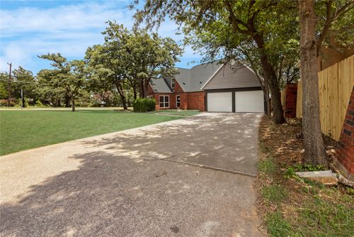 6112 W Poly Webb Road, Arlington, TX, 76016 | Card Image