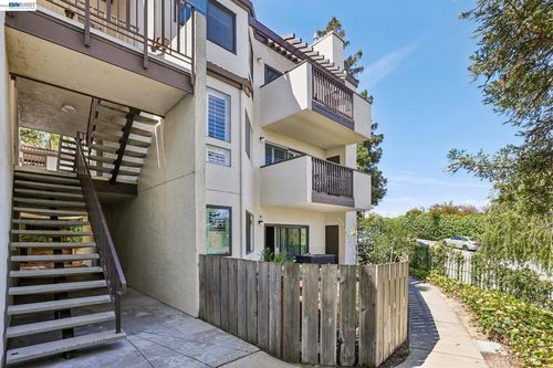 107-21062 Gary Dr, Hayward, CA, 94546-6103 | Card Image