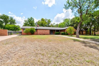 1709 Sylvan Drive, House other with 3 bedrooms, 2 bathrooms and null parking in Abilene TX | Image 2