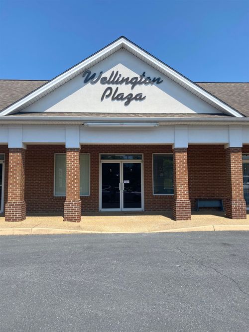 ste-106-2556 Jefferson Hwy, Waynesboro, VA, 22980-6555 | Card Image