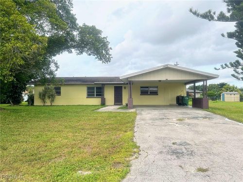 322 Ne 11th Pl, Cape Coral, FL, 33909-2162 | Card Image