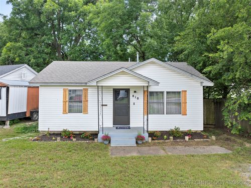 818 Northwest Blvd, Ardmore, OK, 73401-1506 | Card Image