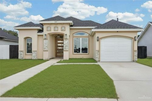 140 Spanish Oak Dr, Alamo, TX, 78516-0597 | Card Image