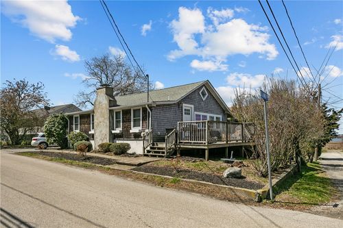 1024 Anthony Rd, Portsmouth, RI, 02871-5902 | Card Image