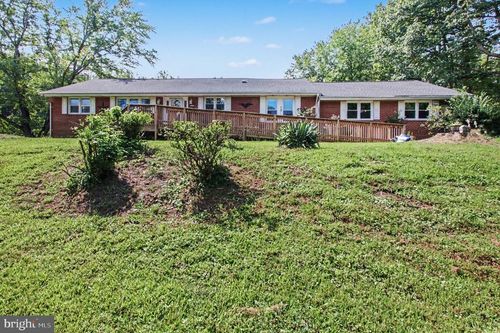 48 Wood Rd, Stafford, VA, 22554-6621 | Card Image