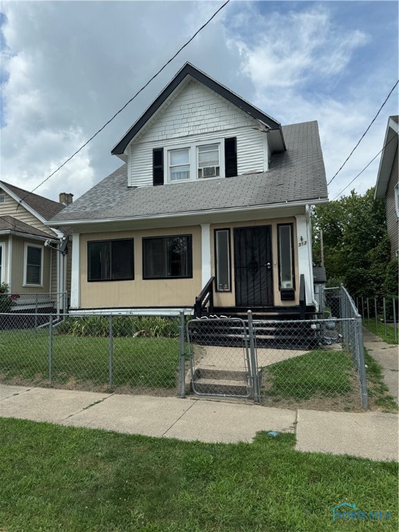 Oakland St, Toledo, OH 43608