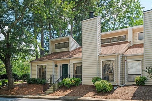 683 Serramonte Dr, Marietta, GA, 30068-4663 | Card Image