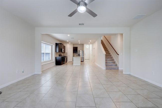 10005 Deer Chase Trl, House other with 4 bedrooms, 3 bathrooms and 4 parking in Austin TX | Image 9