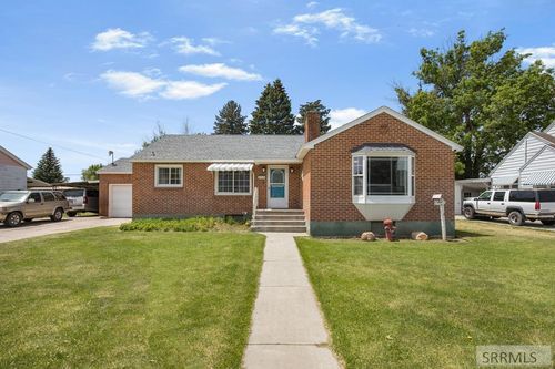 810 S Main Street, Grace, ID, 83241 | Card Image