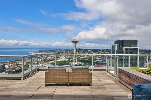 apt-1908n-583 Battery St, Seattle, WA, 98121-1981 | Card Image
