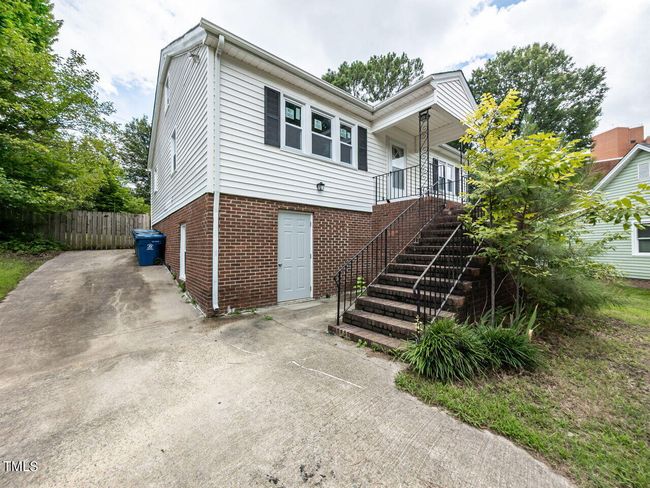 019-1280x960-basement-unit-access | Image 19
