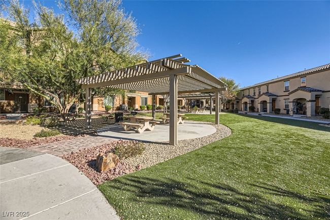 5179 Silica Chalk Ave, Townhouse with 4 bedrooms, 3 bathrooms and null parking in Las Vegas NV | Image 12
