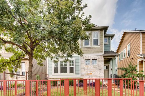 1813 Carlson Dr, Austin, TX, 78741-5614 | Card Image