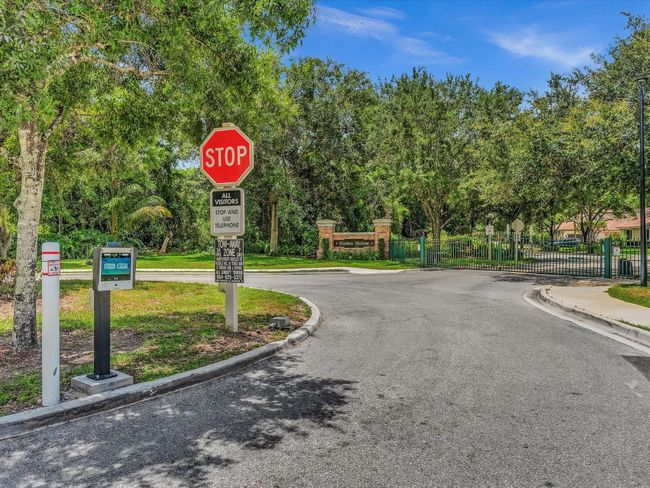 3150 Hidden Hollow Ln, House other with 4 bedrooms, 4 bathrooms and null parking in Davie FL | Image 4