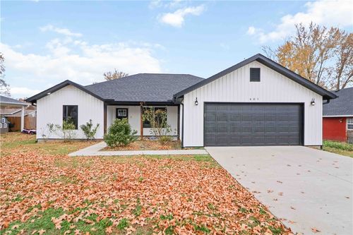 401 E Rogers St, Lincoln, AR, 72744-8544 | Card Image