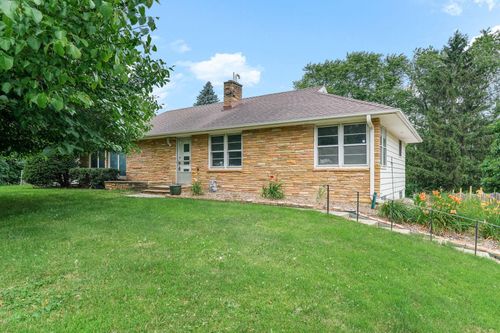 1941 Dodd Rd, Mendota Heights, MN, 55118-4307 | Card Image