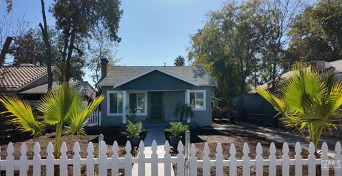 2331 Oregon Dr, Bakersfield, CA, 93306-4029 | Card Image