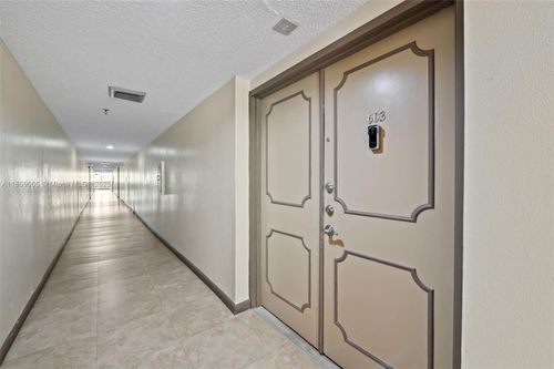 apt-603-17890 W Dixie Hwy, North Miami Beach, FL, 33160-4827 | Card Image