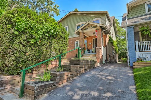 95 Corley Ave, Toronto, ON, M4E1V3 | Card Image