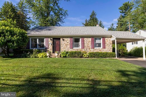 2908 Old Welsh Rd, WILLOW GROVE, PA, 19090-3823 | Card Image