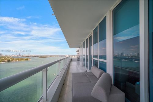 apt-2202-520 West Ave, Miami Beach, FL, 33139-5167 | Card Image