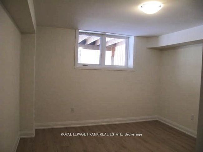 1 - 323 Anderson Ave, House attached with 2 bedrooms, 1 bathrooms and 1 parking in Oshawa ON | Image 5
