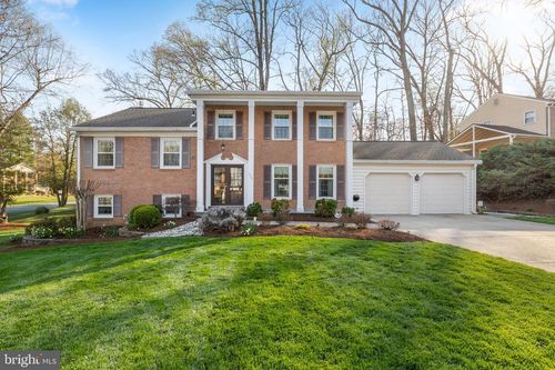 4500 Wakefield Dr, ANNANDALE, VA, 22003-3832 | Card Image