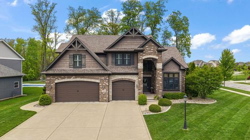 906 Theresa Dr, Crown Point, IN, 46307 | Card Image