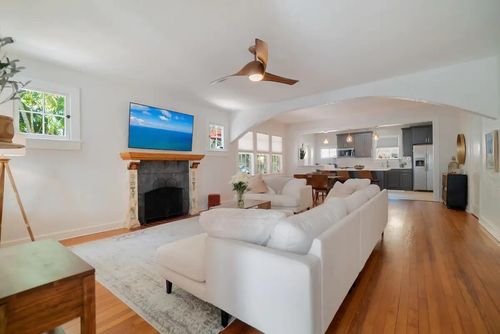 321 Malverne Rd, West Palm Beach, FL, 33405-2611 | Card Image