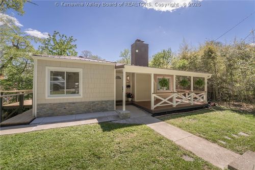 683 Forest Cir, South Charleston, WV, 25303-2610 | Card Image