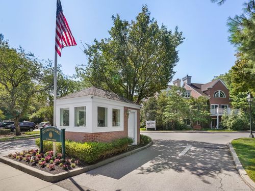apt-125-51 Forest Ave, Old Greenwich, CT, 06870-1529 | Card Image