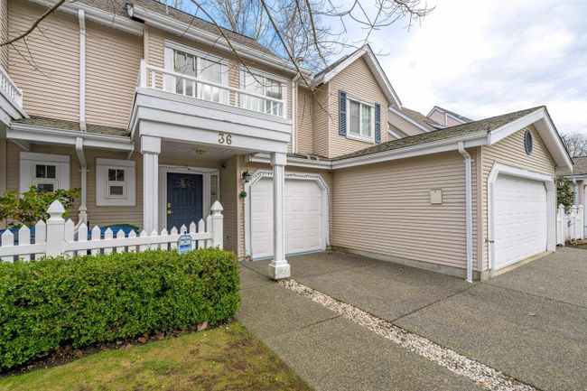 36 - 13499 92 Avenue, Townhouse with 3 bedrooms, 2 bathrooms and 2 parking in Surrey BC | Image 3