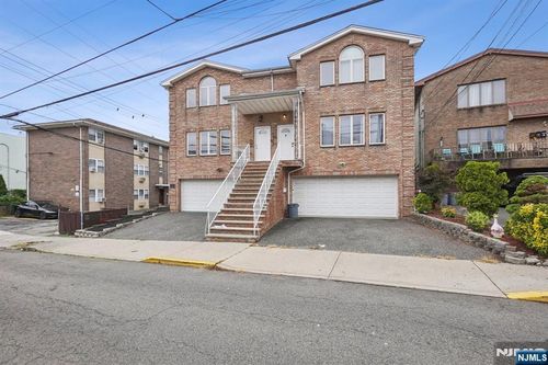 220 Cliff St, Cliffside Park, NJ, 07010-1409 | Card Image
