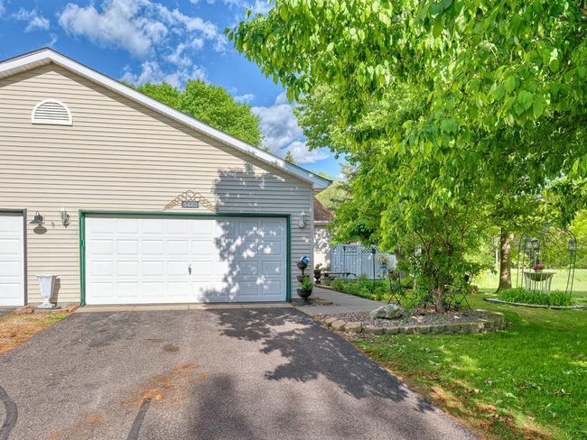 5420 Saxony Ct, Home with 3 bedrooms, 3 bathrooms and null parking in White Bear Tp MN | Image 26
