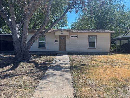 4040 Runnels Street, Fort Worth, TX, 76106 | Card Image