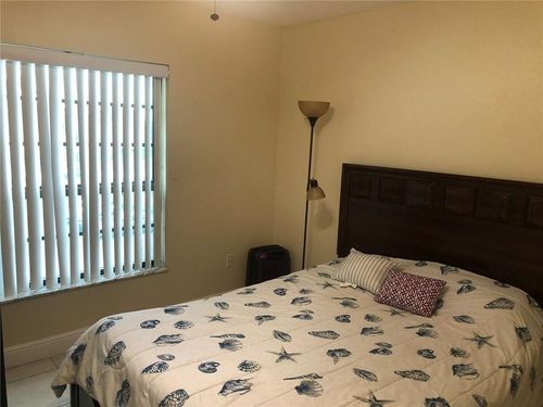 b203-10411 N Kendall Drive, Miami, FL, 33176 | Card Image