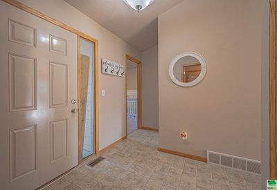 237 Bobwhite Circle, House other with 3 bedrooms, 3 bathrooms and null parking in Dakota Dunes SD | Image 2