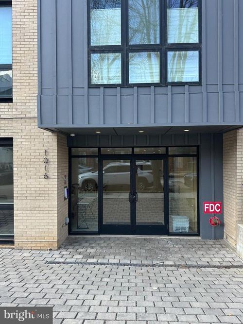 apt-2-1016 17th Pl Ne, WASHINGTON, DC, 20002-7608 | Card Image