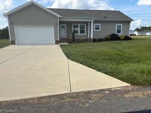 136 Burleson Pt, Woodleaf, NC, 27054-9801 | Card Image