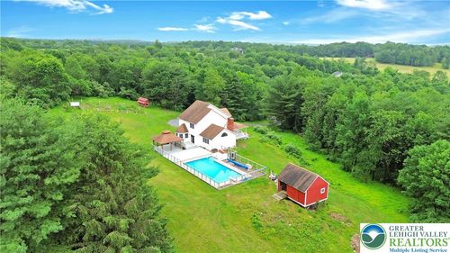 132 Sycamore Dr, Palmerton, PA, 18071-7104 | Card Image