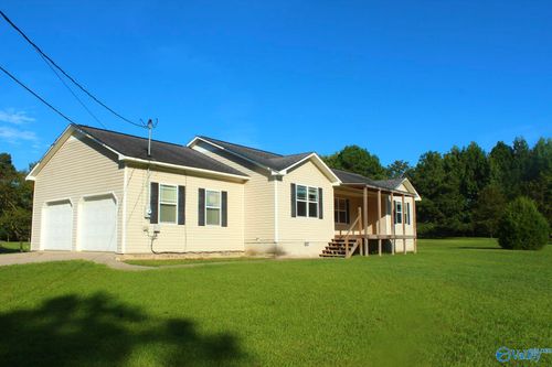 244 Damien Dr, Albertville, AL, 35951-5657 | Card Image