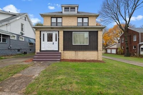 1611 Roemer Blvd, Farrell, PA, 16121-1753 | Card Image