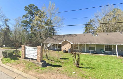 800 N Bradford St, Gilmer, TX, 75644-3357 | Card Image