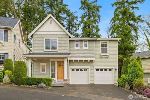 1717 100th Ave Ne, Bellevue, WA, 98004-3501 | Card Image