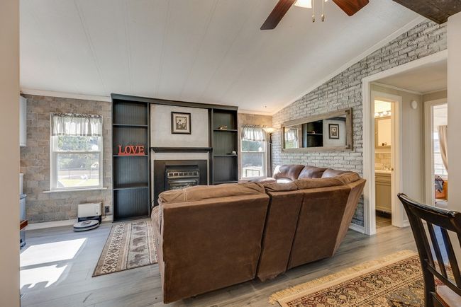 18212 Cleveland Rd, House other with 3 bedrooms, 2 bathrooms and null parking in Abingdon VA | Image 12