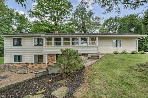 191 Hedgecliff Dr, Aurora, OH, 44202-8426 | Card Image