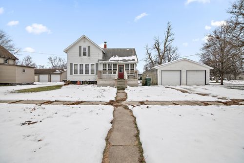 404 E Main St, Ashkum, IL, 60911-6066 | Card Image