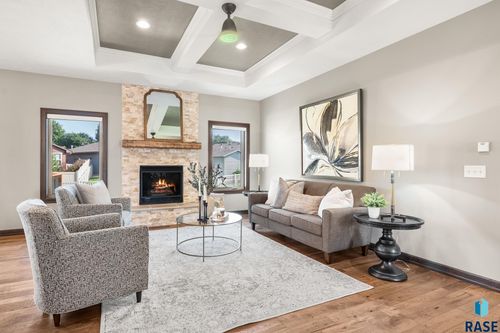 5012 E Cattail Dr, Sioux Falls, SD, 57110-3078 | Card Image
